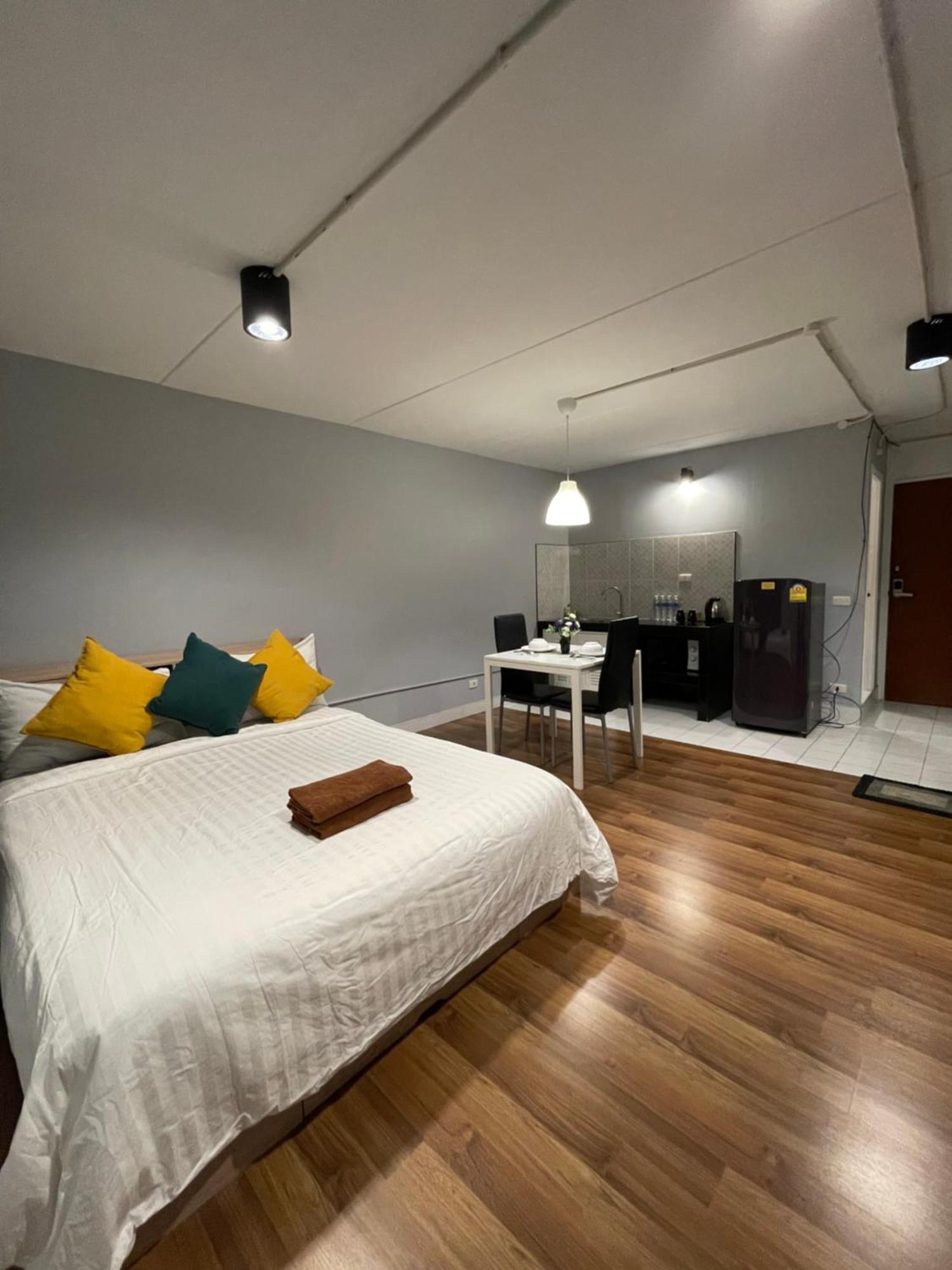 Popular Condo เมืองทองธานี Pak Kret Extérieur photo